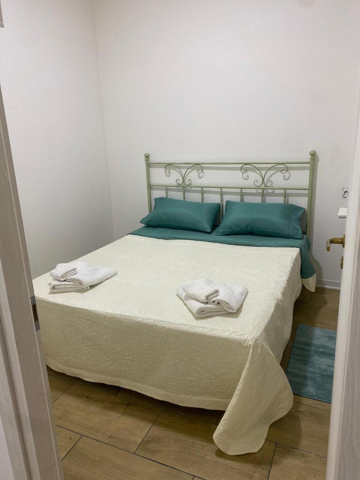 Home Rebecca Napoli Eksteriør billede